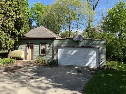 700 Forest Ave, Elgin, IL 60120 photo 28