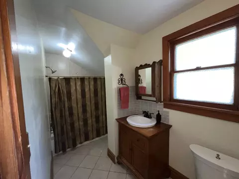 700 Forest Ave, Elgin, IL 60120 photo 18