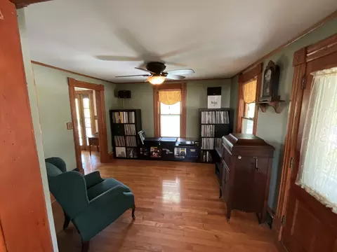700 Forest Ave, Elgin, IL 60120 photo 11