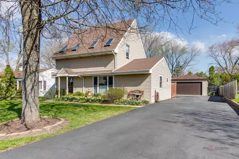 14 Terrace Ln, Lake Zurich, IL 60047