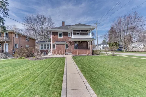 Exterior - 6 S Wright St, Naperville, IL 60540 photo 11 of 11