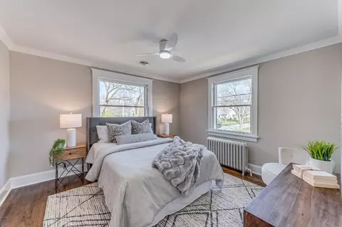 Bedroom - 6 S Wright St, Naperville, IL 60540 photo 3 of 4