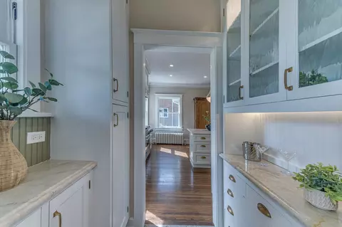 Kitchen - 6 S Wright St, Naperville, IL 60540 photo 6 of 6
