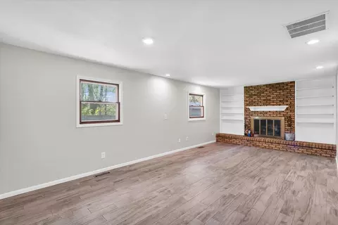 532 N High St, Bement, IL 61813 photo 13