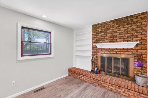 532 N High St, Bement, IL 61813 photo 17