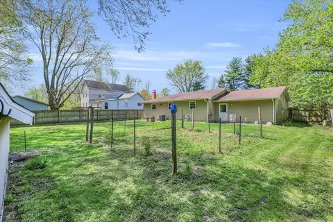 532 N High St, Bement, IL 61813 photo 31