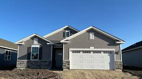 897 Plateau Dr, Pingree Grove, IL 60140