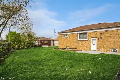 Exterior - 2340 Westover Ave, North Riverside, IL 60546 photo 2 of 4