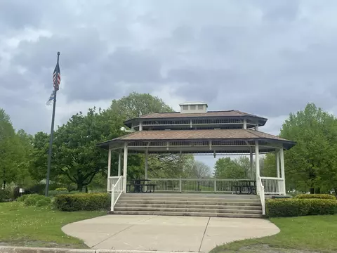 Exterior - 2340 Westover Ave, North Riverside, IL 60546 photo 4 of 4