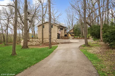 22076 W Chestnut Ridge Rd, Kildeer, IL 60047