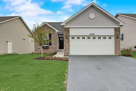 2091 Magenta Ln, Algonquin, IL 60102