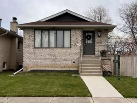 3501 Sarah St, Franklin Park, IL 60131