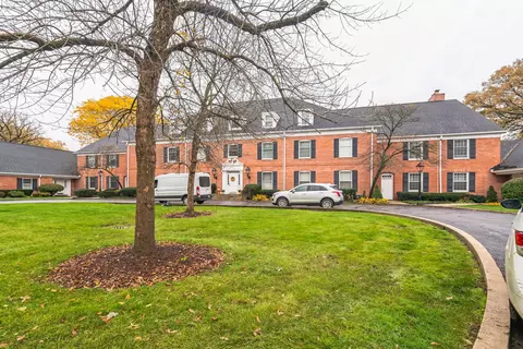 7323 Heritage Ct #3A, Frankfort, IL 60423