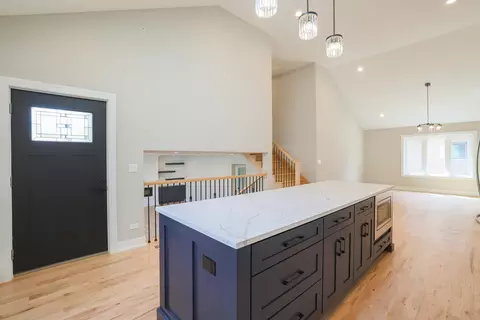7313 S Octavia Ave, Bridgeview, IL 60455 photo 12