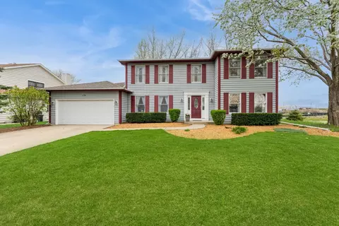 176 Adler Dr, Libertyville, IL 60048