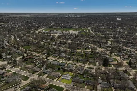 View/Area - 37 Circle Dr E, Montgomery, IL 60538 photo 3 of 3