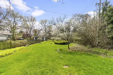 Exterior - 456 Uvedale Ct, Riverside, IL 60546 photo 7 of 10