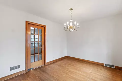 Other - 456 Uvedale Ct, Riverside, IL 60546 photo 3 of 10