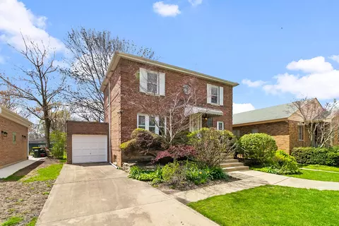Exterior - 456 Uvedale Ct, Riverside, IL 60546 photo 4 of 10