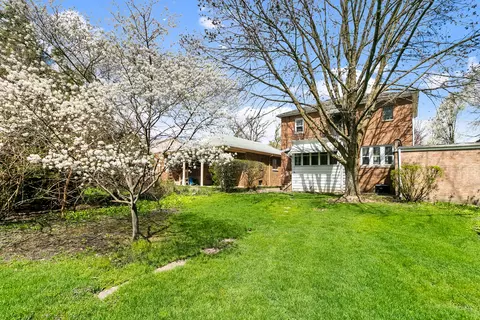 Exterior - 456 Uvedale Ct, Riverside, IL 60546 photo 6 of 10