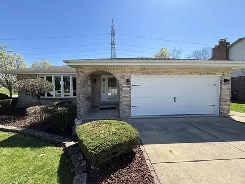 8829 Pebble Beach Ln, Orland Park, IL 60462