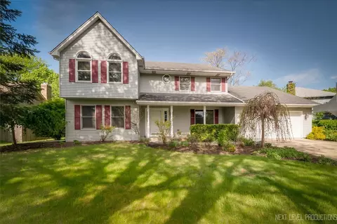 1010 Lockwood Ln, Batavia, IL 60510