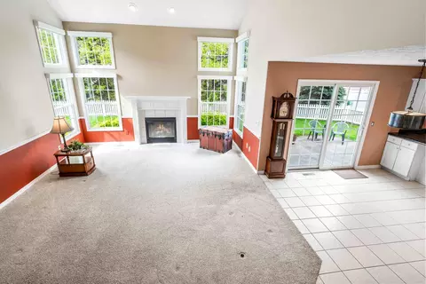 Living - 3708 Rave Rd, Bloomington, IL 61704 photo 10 of 11