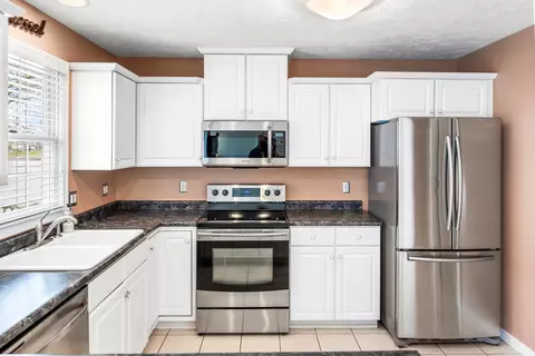 Kitchen - 3708 Rave Rd, Bloomington, IL 61704 photo 2 of 3