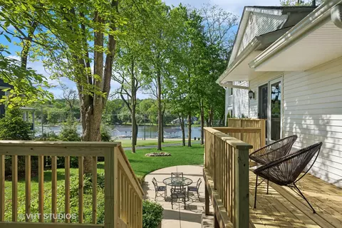 Exterior - 1121 N River Rd, Algonquin, IL 60102 photo 13 of 15