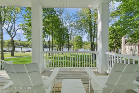 Exterior - 1121 N River Rd, Algonquin, IL 60102 photo 5 of 15