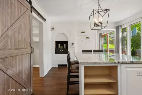 Kitchen - 1121 N River Rd, Algonquin, IL 60102 photo 5 of 5