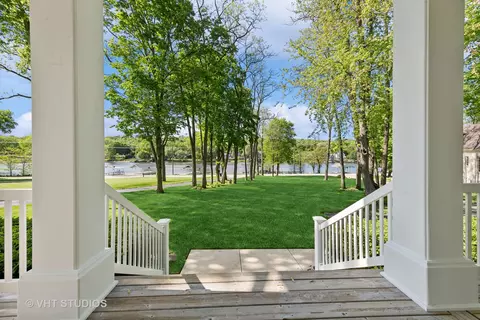 Exterior - 1121 N River Rd, Algonquin, IL 60102 photo 3 of 15