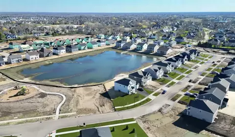Other - 307 W Point Cir, Algonquin, IL 60102 photo 5 of 6