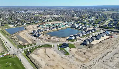 View/Area - 307 W Point Cir, Algonquin, IL 60102 photo 2 of 3