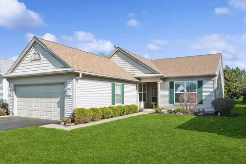 13480 Honeysuckle Dr, Huntley, IL 60142