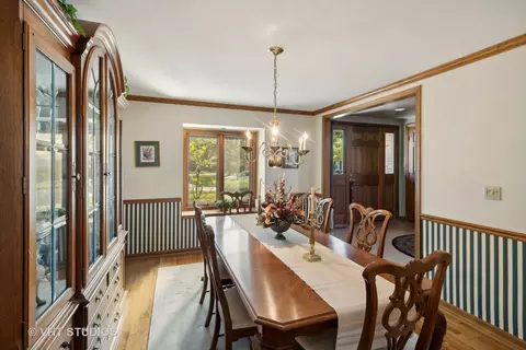 4460 Williamsburg Ct, Rolling Meadows, IL 60008 photo 6