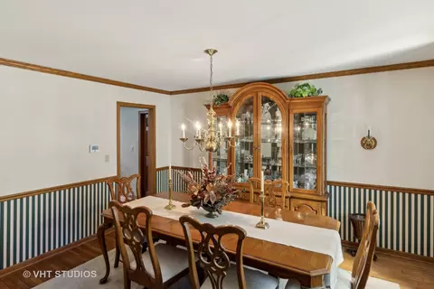 4460 Williamsburg Ct, Rolling Meadows, IL 60008 photo 5