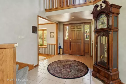 4460 Williamsburg Ct, Rolling Meadows, IL 60008 photo 11