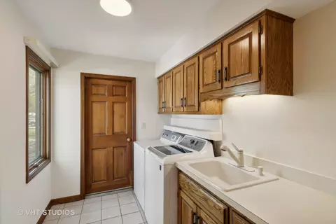 4460 Williamsburg Ct, Rolling Meadows, IL 60008 photo 23