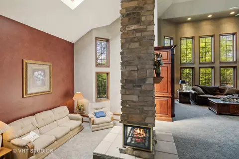 4460 Williamsburg Ct, Rolling Meadows, IL 60008 photo 10