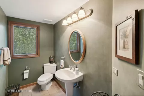 4460 Williamsburg Ct, Rolling Meadows, IL 60008 photo 9