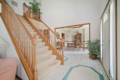 Entry Way - 6 Milton Ln, Bloomington, IL 61704 photo 2 of 6