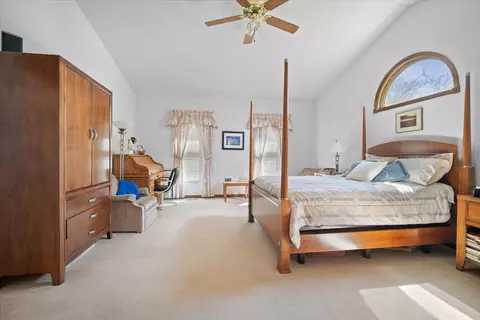 Bedroom - 6 Milton Ln, Bloomington, IL 61704 photo 1 of 4