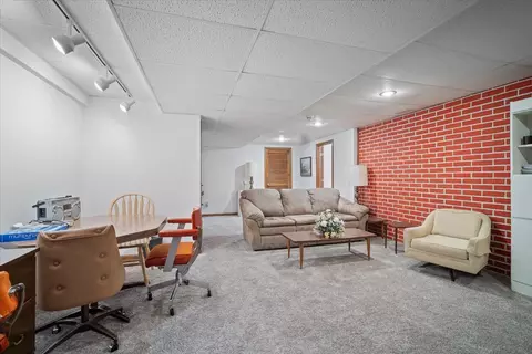 Living - 6 Milton Ln, Bloomington, IL 61704 photo 6 of 6