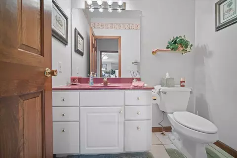 Bath - 6 Milton Ln, Bloomington, IL 61704 photo 1 of 5
