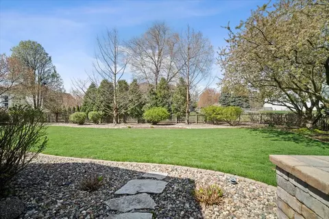 Exterior - 6 Milton Ln, Bloomington, IL 61704 photo 9 of 9