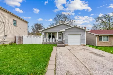 733 N May St, Aurora, IL 60506