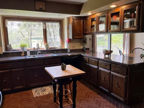 Kitchen - 17 Danube Way, Olympia Fields, IL 60461 photo 1 of 5