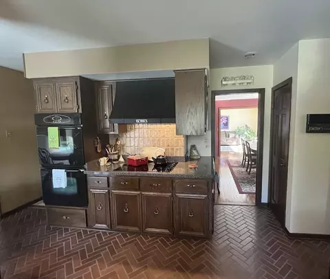 Kitchen - 17 Danube Way, Olympia Fields, IL 60461 photo 3 of 5