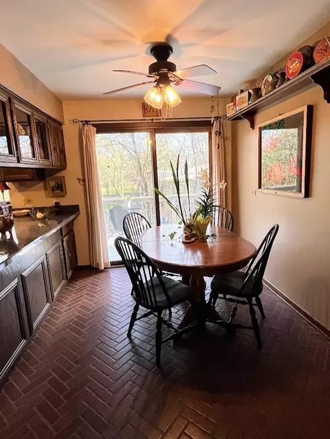 Dining - 17 Danube Way, Olympia Fields, IL 60461 photo 3 of 3
